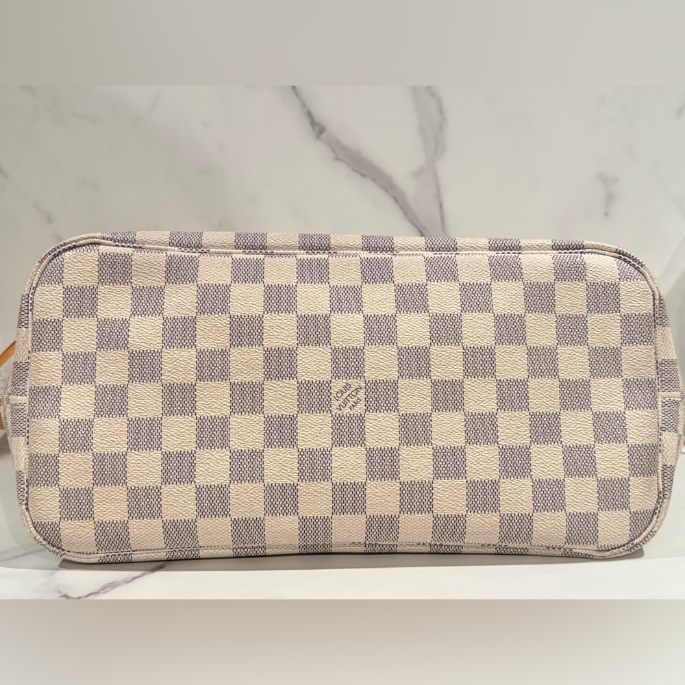 Louis Vuitton Neverfull Mm - Picture 3 of 16